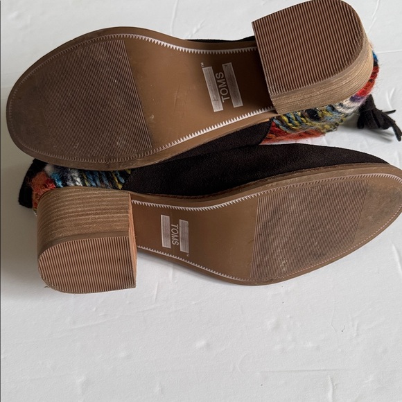 TOMS Leila Chocolate Brown Suede Colorful Yarn Back Zipper Fringe Bootie Sz 8W - Picture 10 of 13